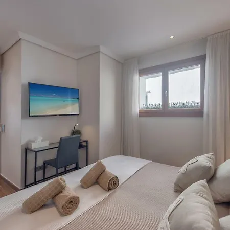 Penthouse In Puerto Banus 公寓 马尔韦利亚